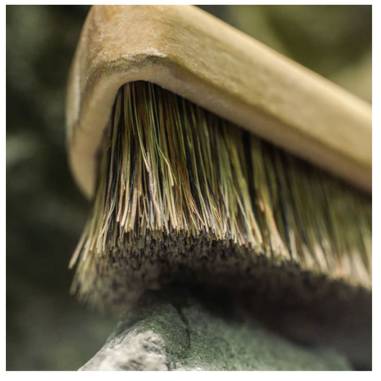 YY VERTICAL BRUSH S